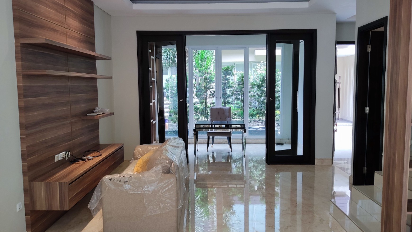 Dijual Townhouse Kemang