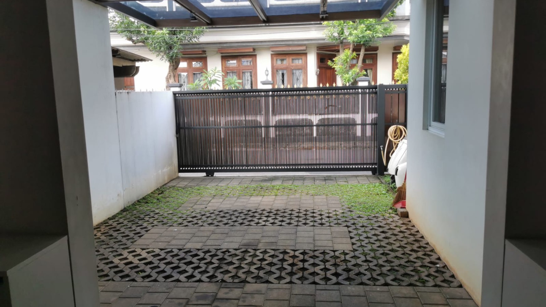 Rumah Mewah Minimalis Di Jalan Manggarai Selatan