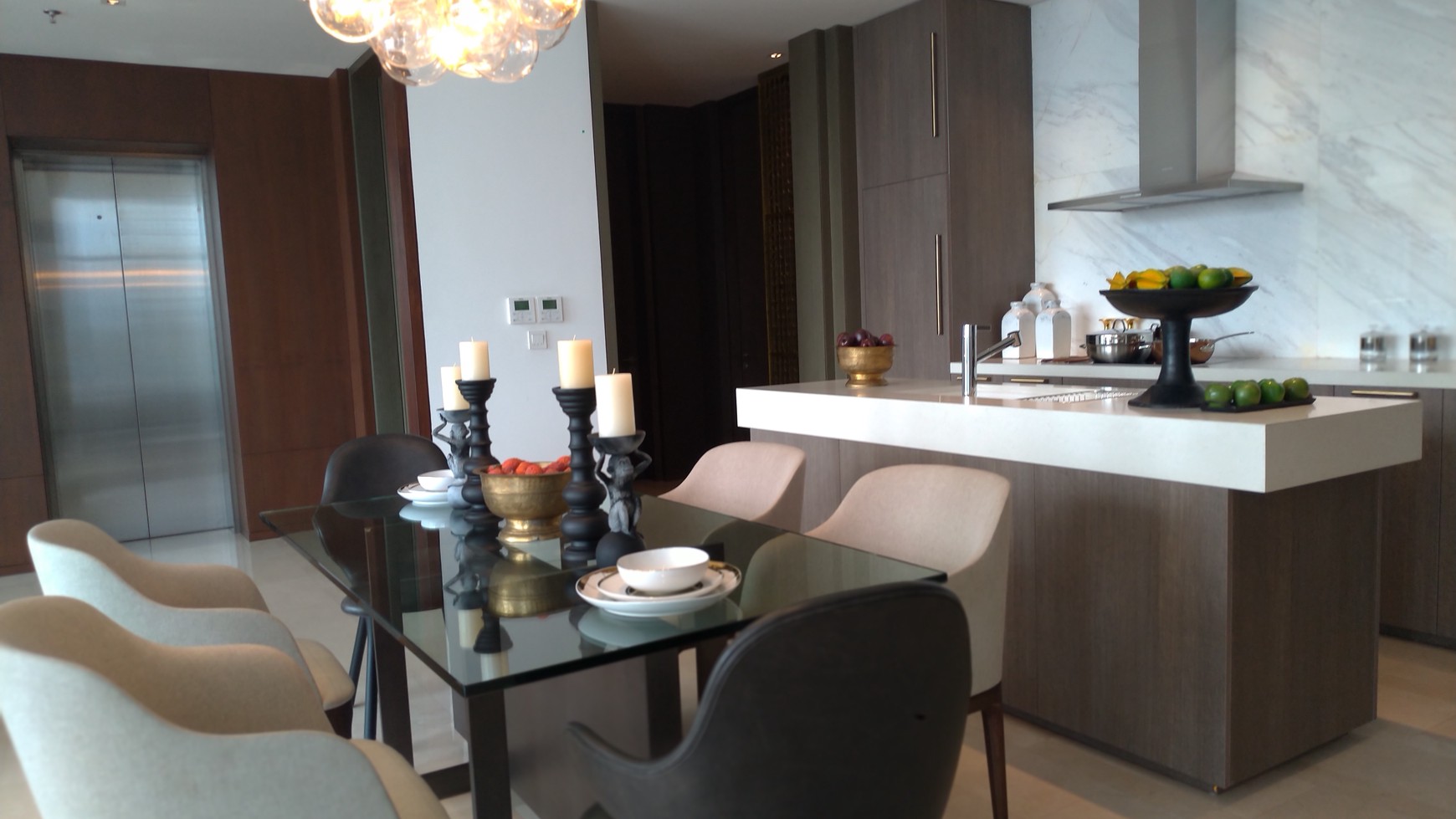 Apartemen Mewah Verde Kuningan 2 BR dan 3 BR