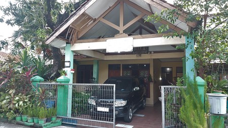 Rumah hadap timur jalan lebar di Bina Husada, Sunter Jaya