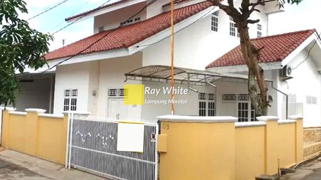 Rumah 2 Lantai murah dekat kampus di Komarudin Rajabasa