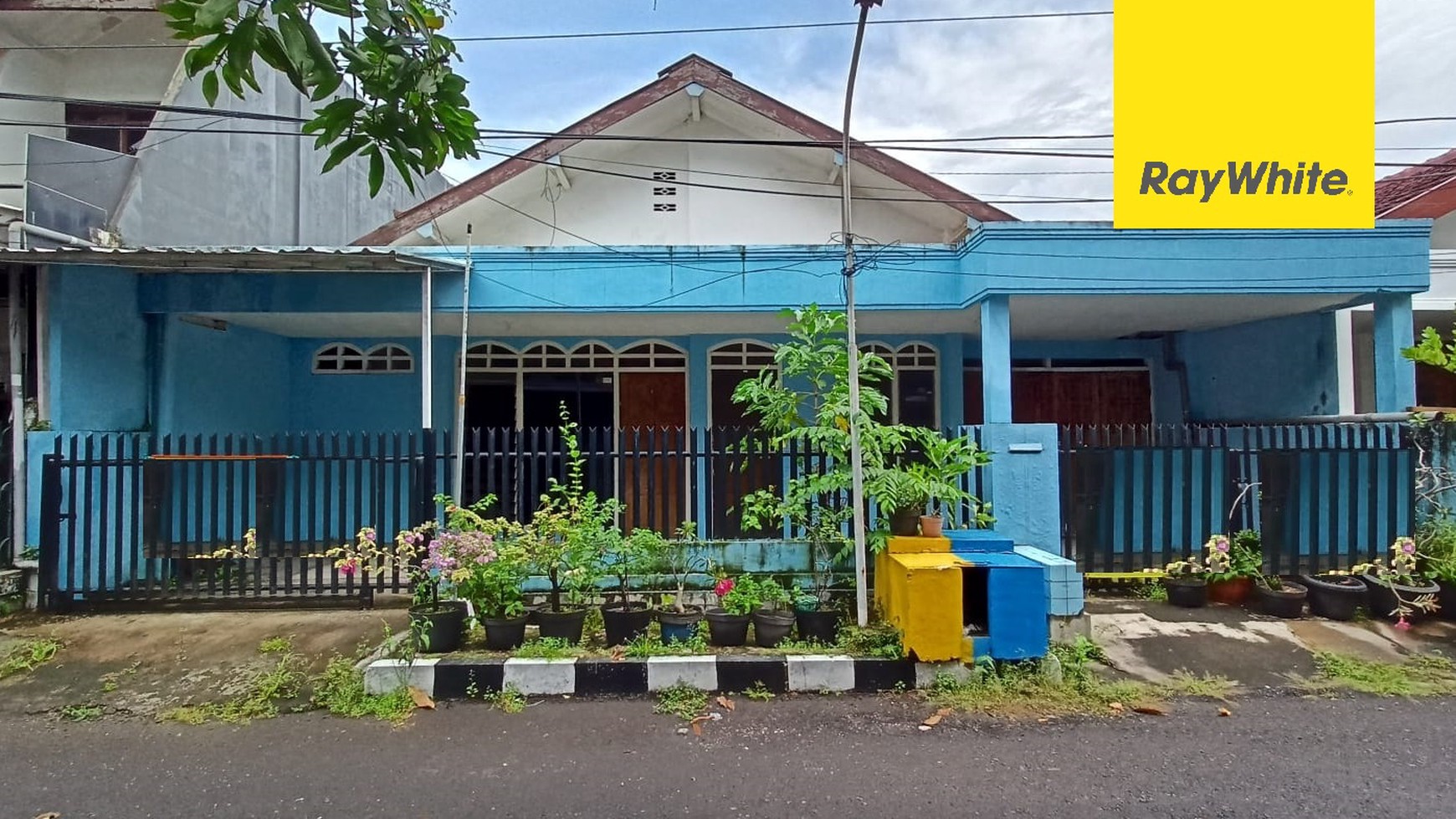 Rumah di Wisma Pagesangan, Surabaya