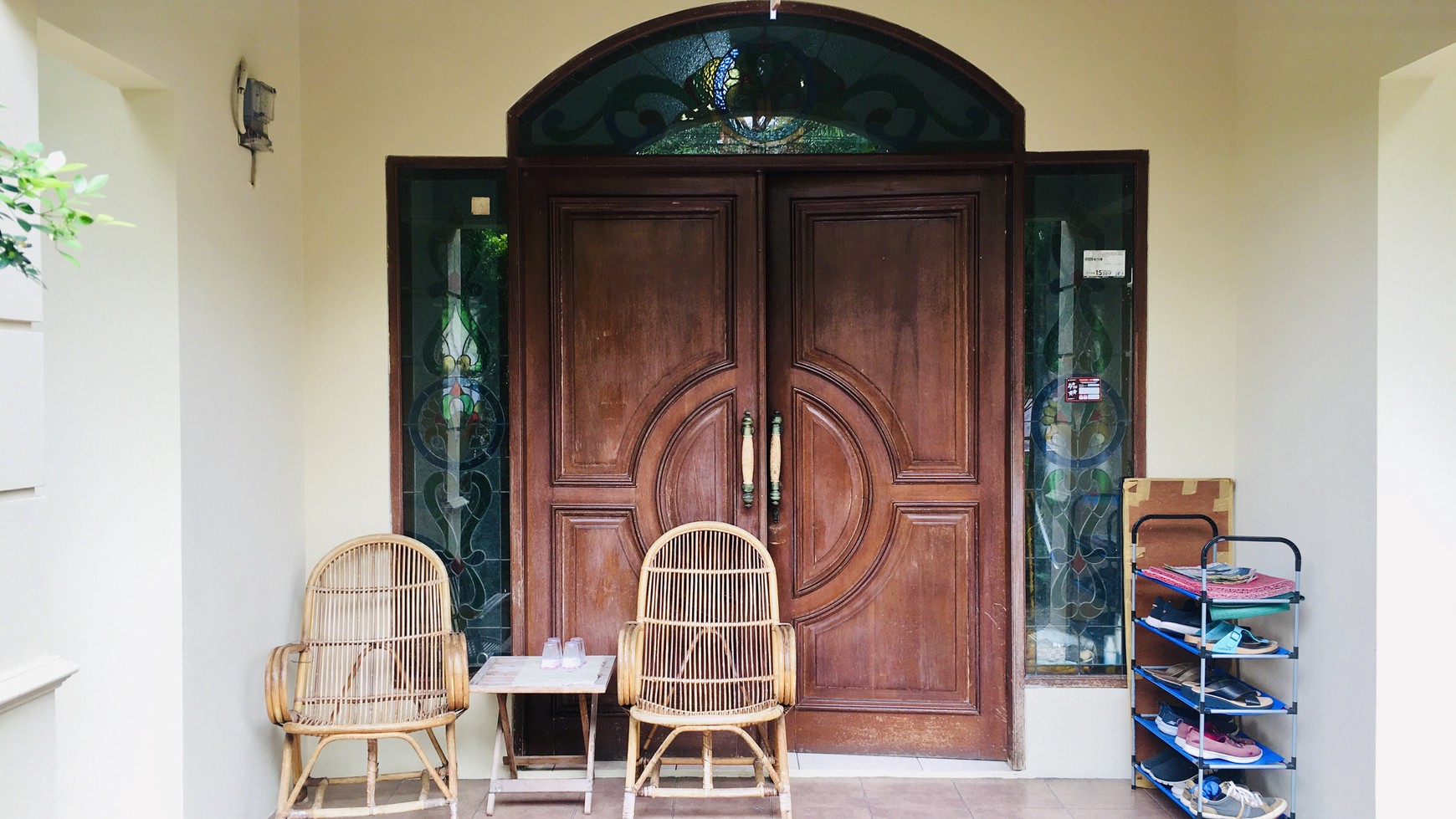 RUMAH DI TAMAN MERUYA ILIR