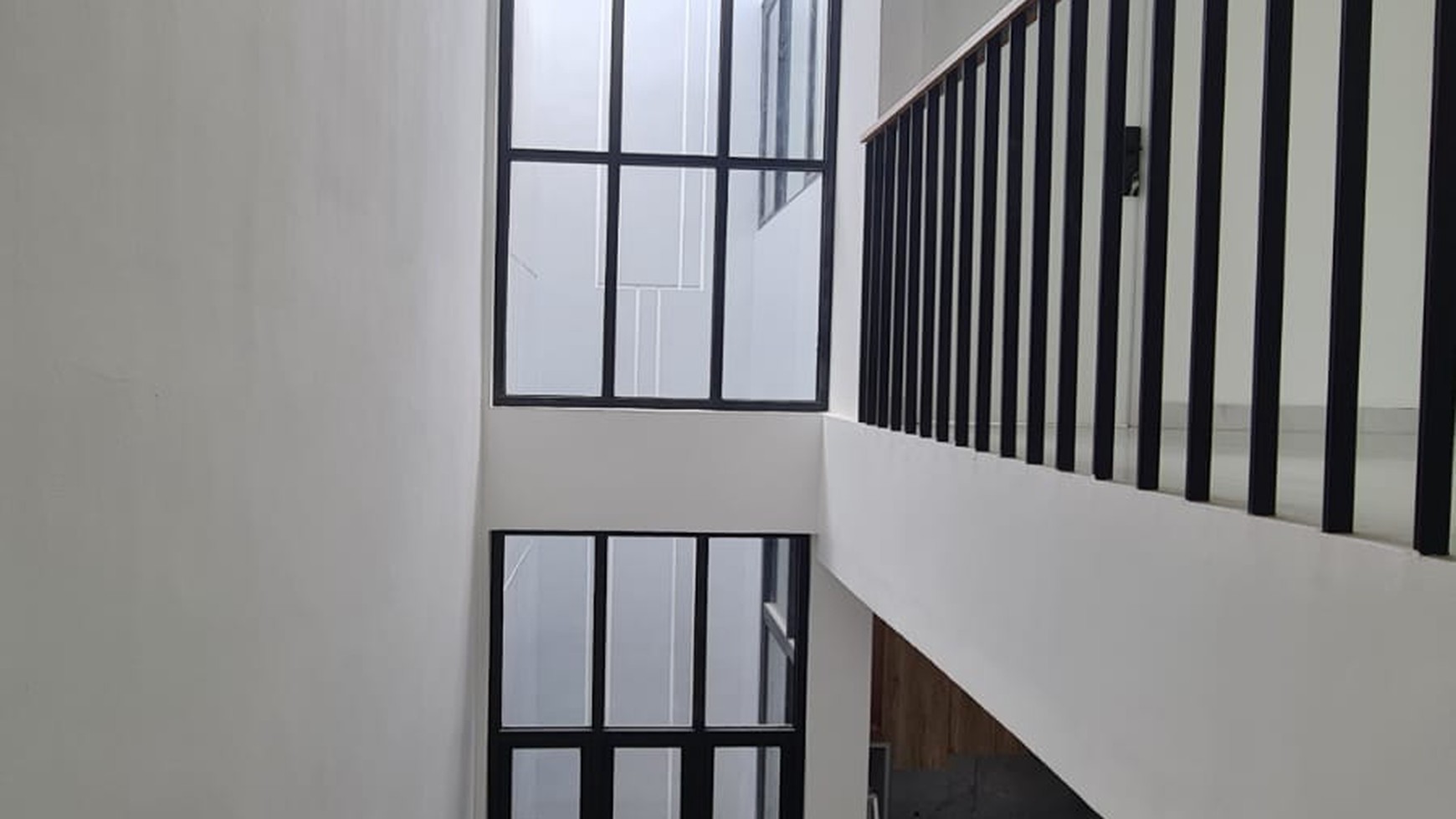 Flash Sale. Rumah Bagus Nusa Loka, BSD
