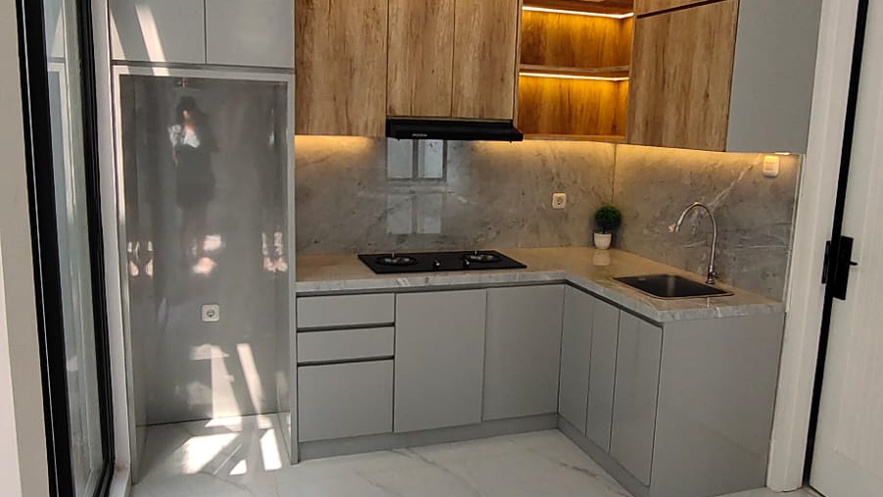 Flash Sale. Rumah Bagus Nusa Loka, BSD