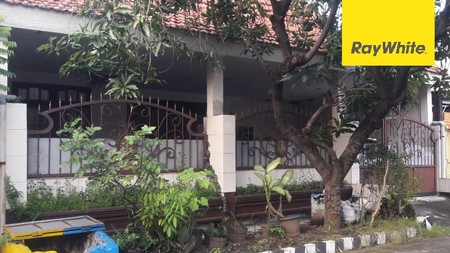 Rumah SHM di Rungkut Asri Timur, Surabaya