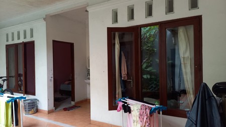 Rumah siap huni di Bintaro Sektor 1, DKI