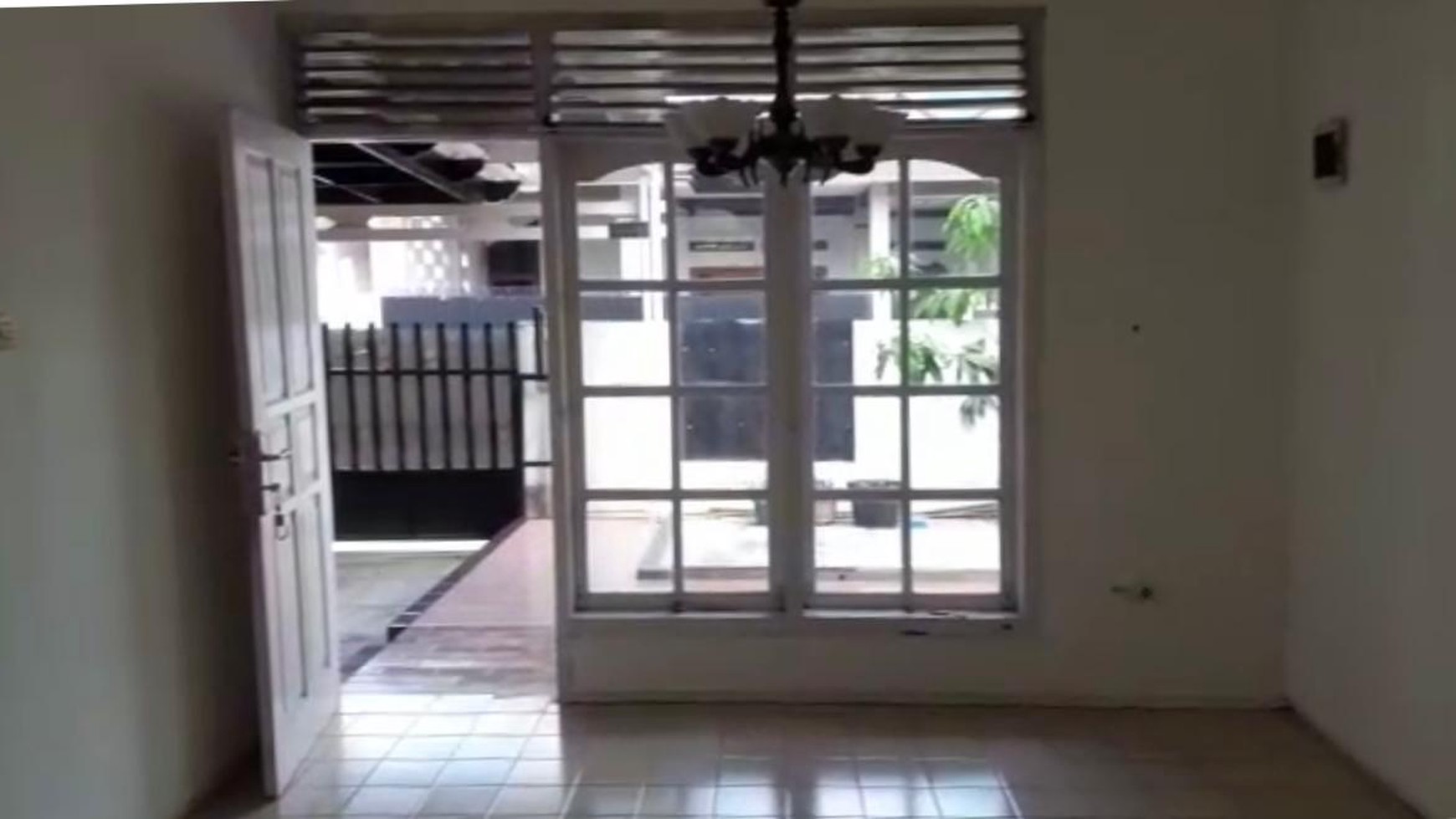 Rumah Lokasi Strategis dekat Bintaro Jaya @Bukit Nusa Indah, Ciputat