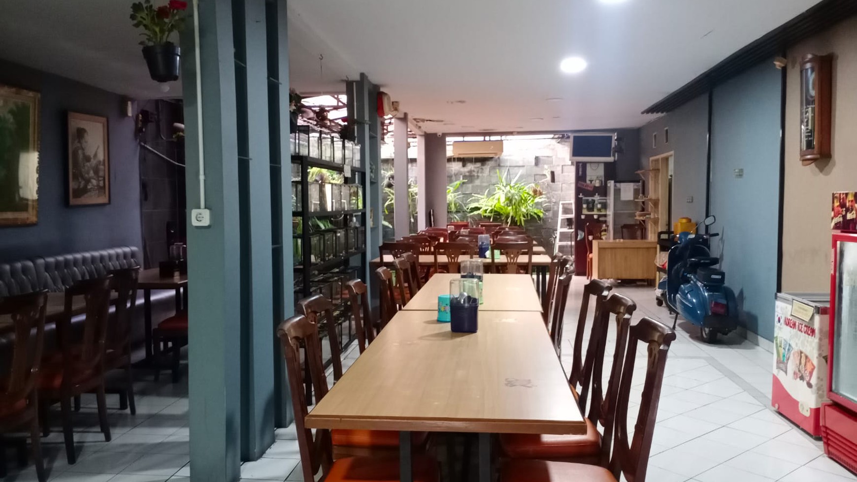 RUMAH EX RESTO, SANGAT BAGUS DAN STRATEGIS