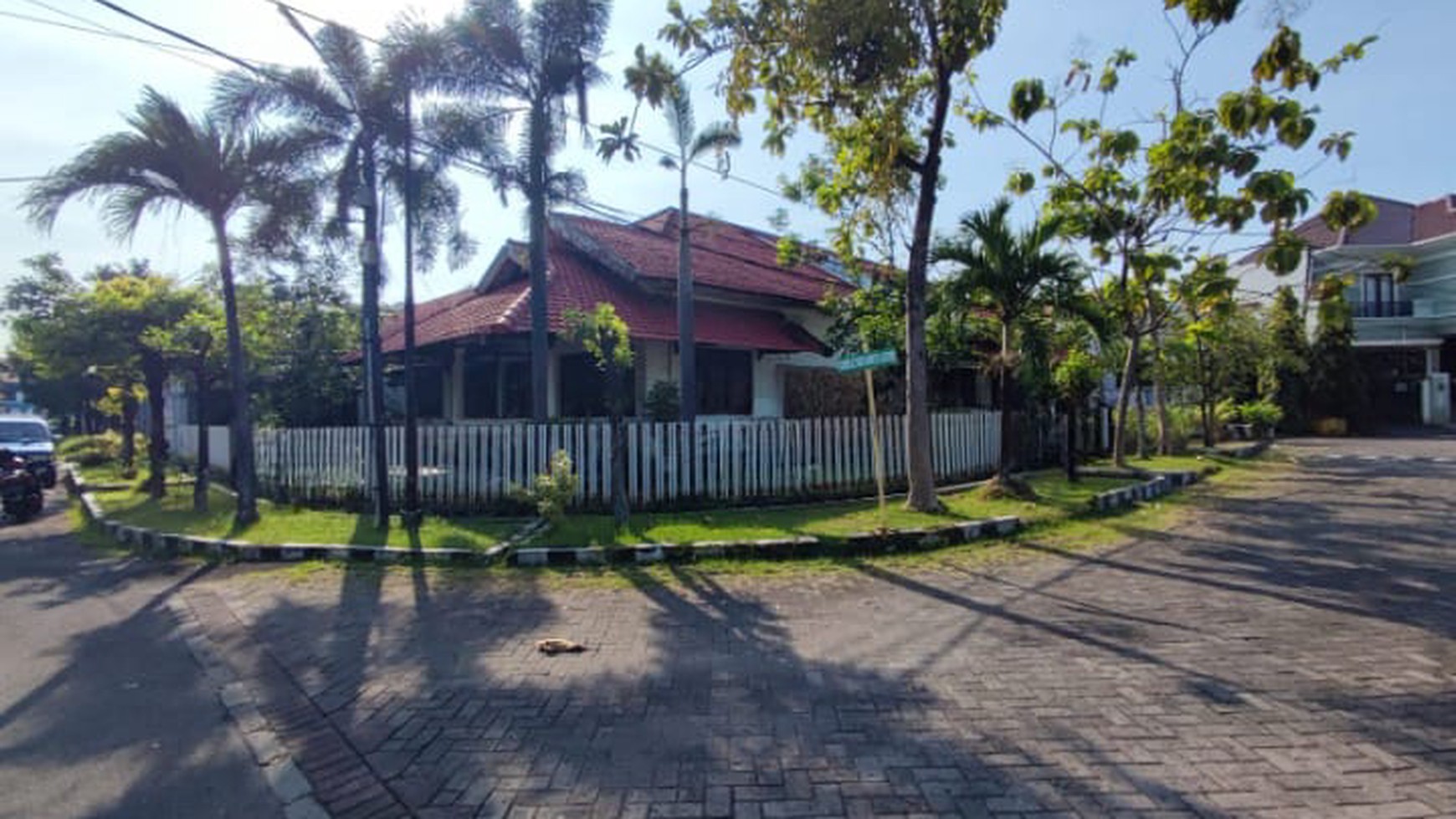 Dijual Cepat Rumah Hook Istimewa Jl. Jemursari Selatan, Surabaya Selatan