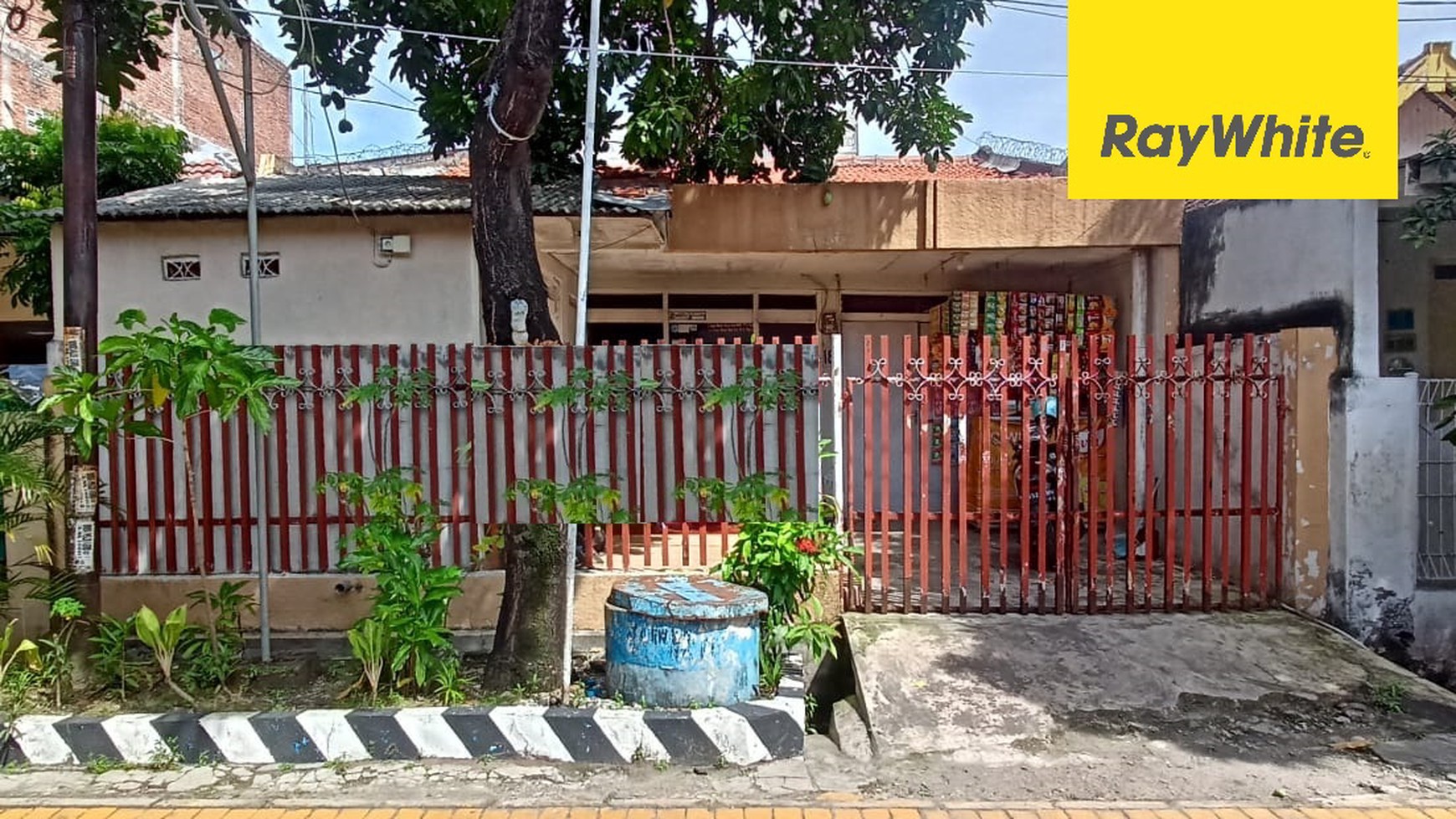 Rumah di Bratang Binangun, Gubeng, Surabaya