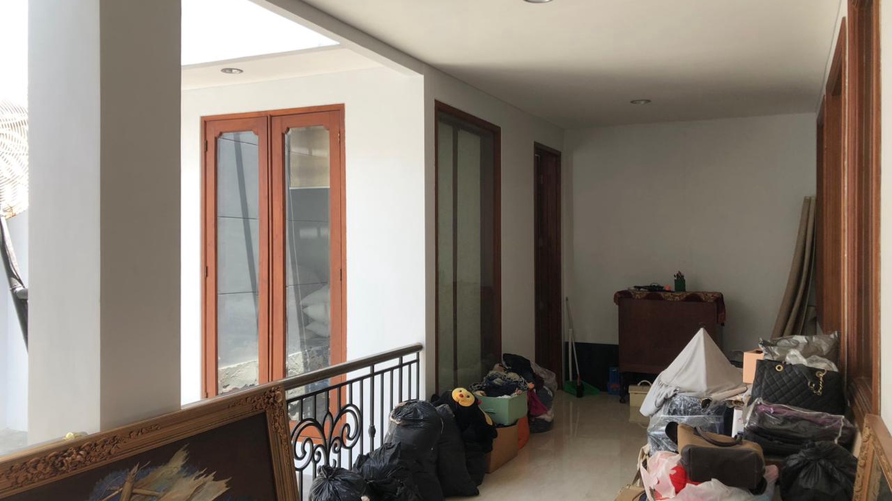 dijual Rumah Mewah Full Marmer 2 Lantai Graha Famili Surabaya Barat