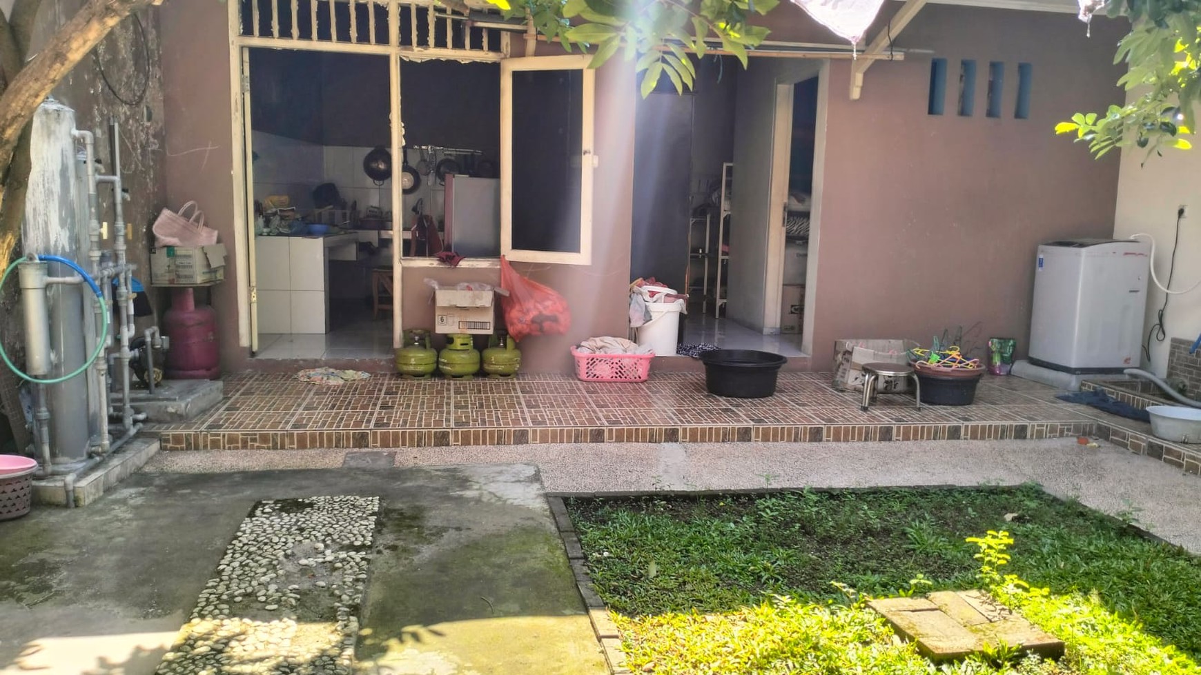 Dijual Rumah Cantik Siap Huni Kutisari Selatan, Surabaya Selatan