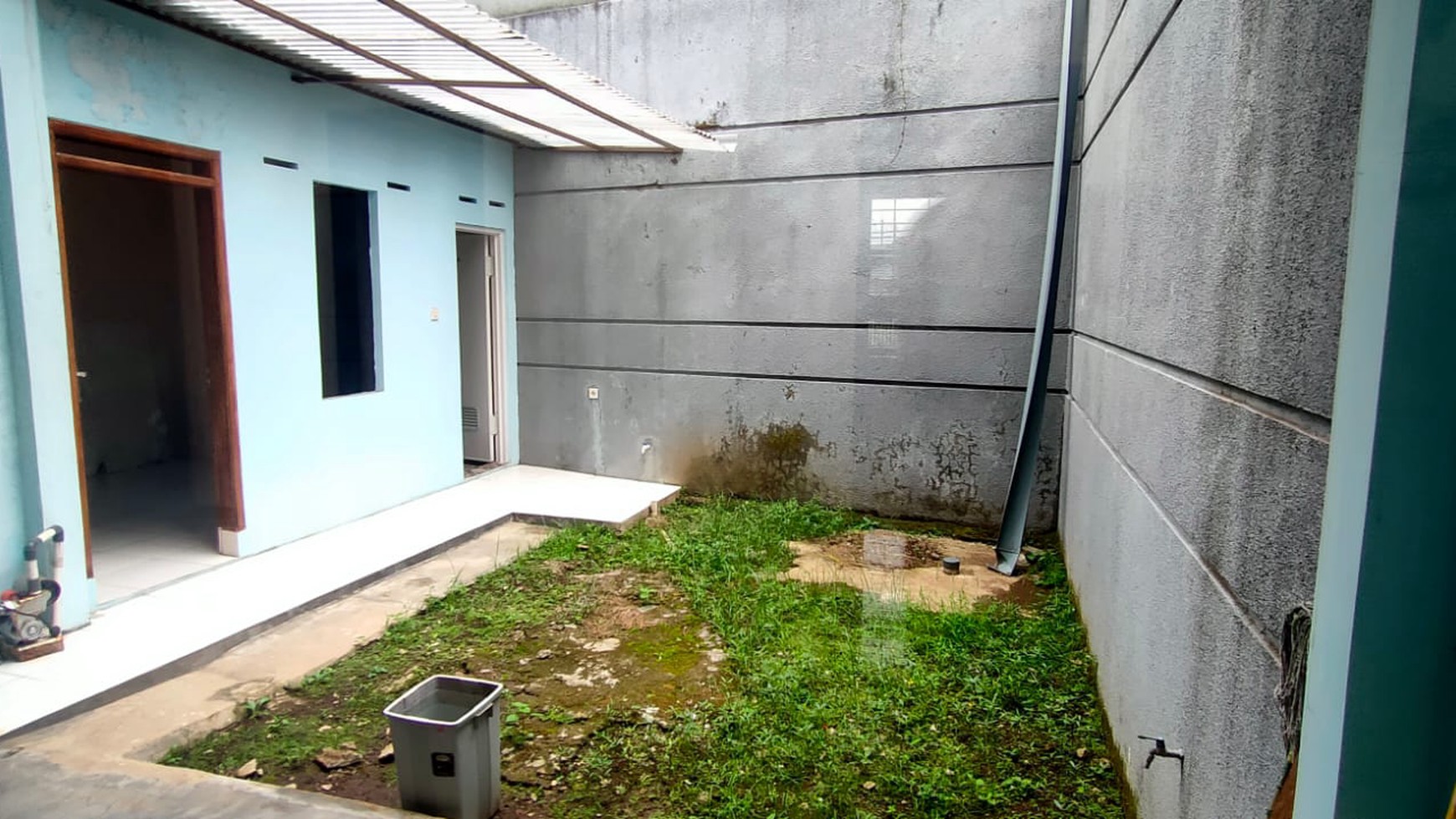 Rumah Asri Siap Huni di Komplek Mekar Wangi, Bandung