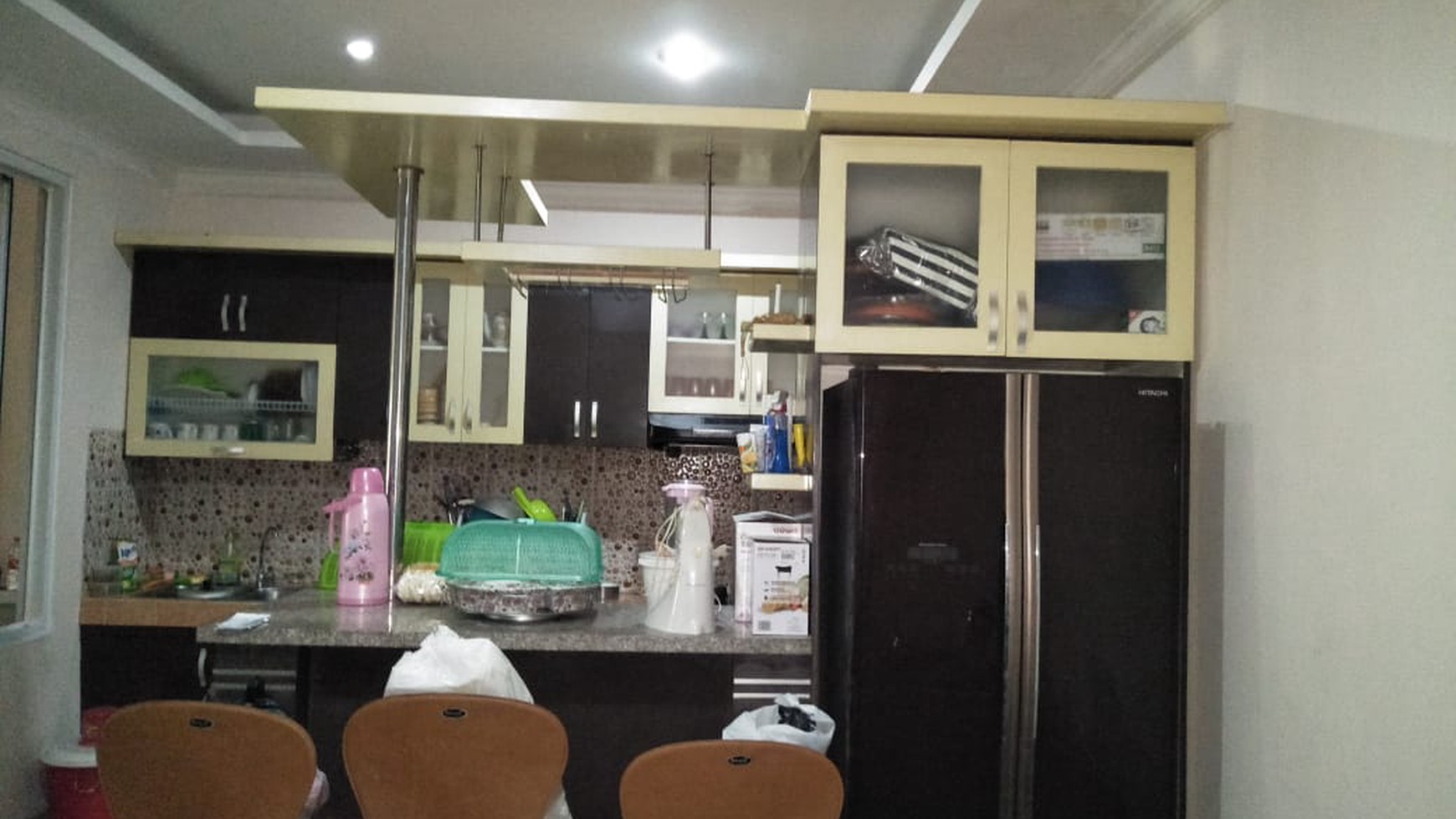 Dijual rumah kota wisata 2 lantai