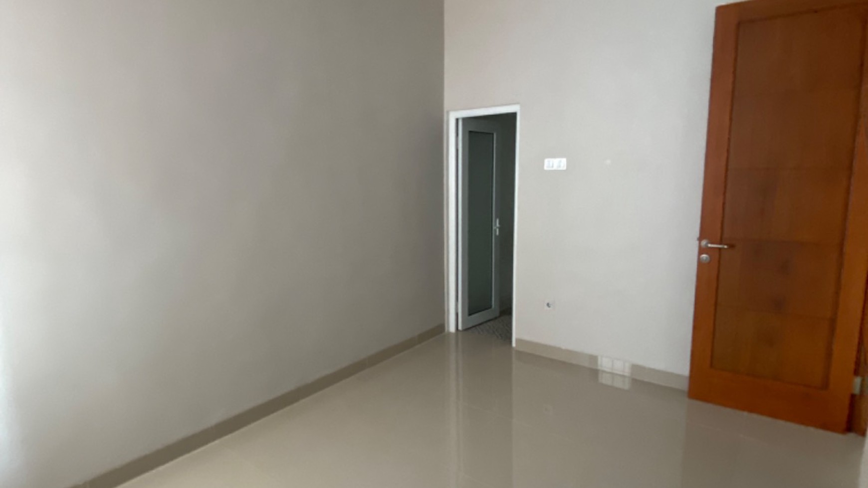 Rumah Baru Dg Smart Doorlock Di Kucica Bintaro Jaya Sektor 9