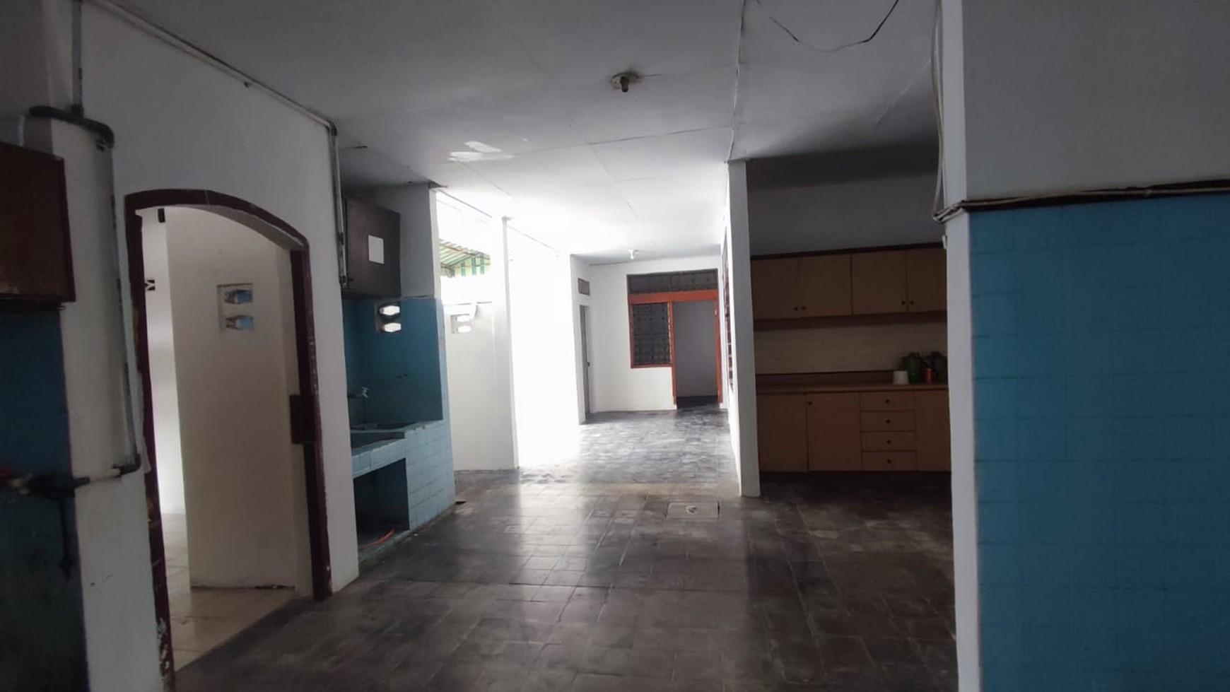 RUMAH DENGAN 12 KAMAR DI CONDONGCATUR SLEMAN JOGJA