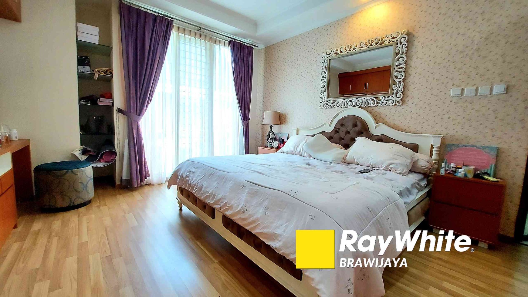 TOWNHOUSE DI KEMANG UTARA, JAKARTA SELATAN, DALAM CLUSTER, PRIVATE POOL, FURNISHED