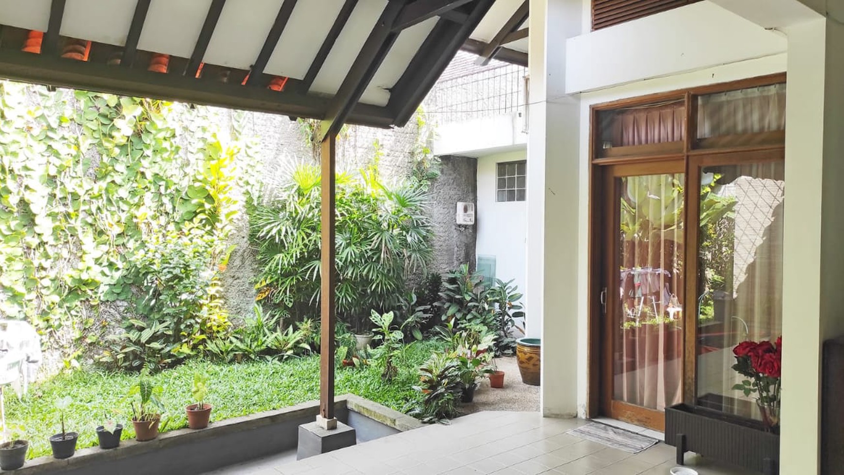 RUMAH TINGGAL di ISTANA REGENSI 2 LOKASI STRATEGIS PUSAT KOTA BANDUNG. Cluster One Gate System