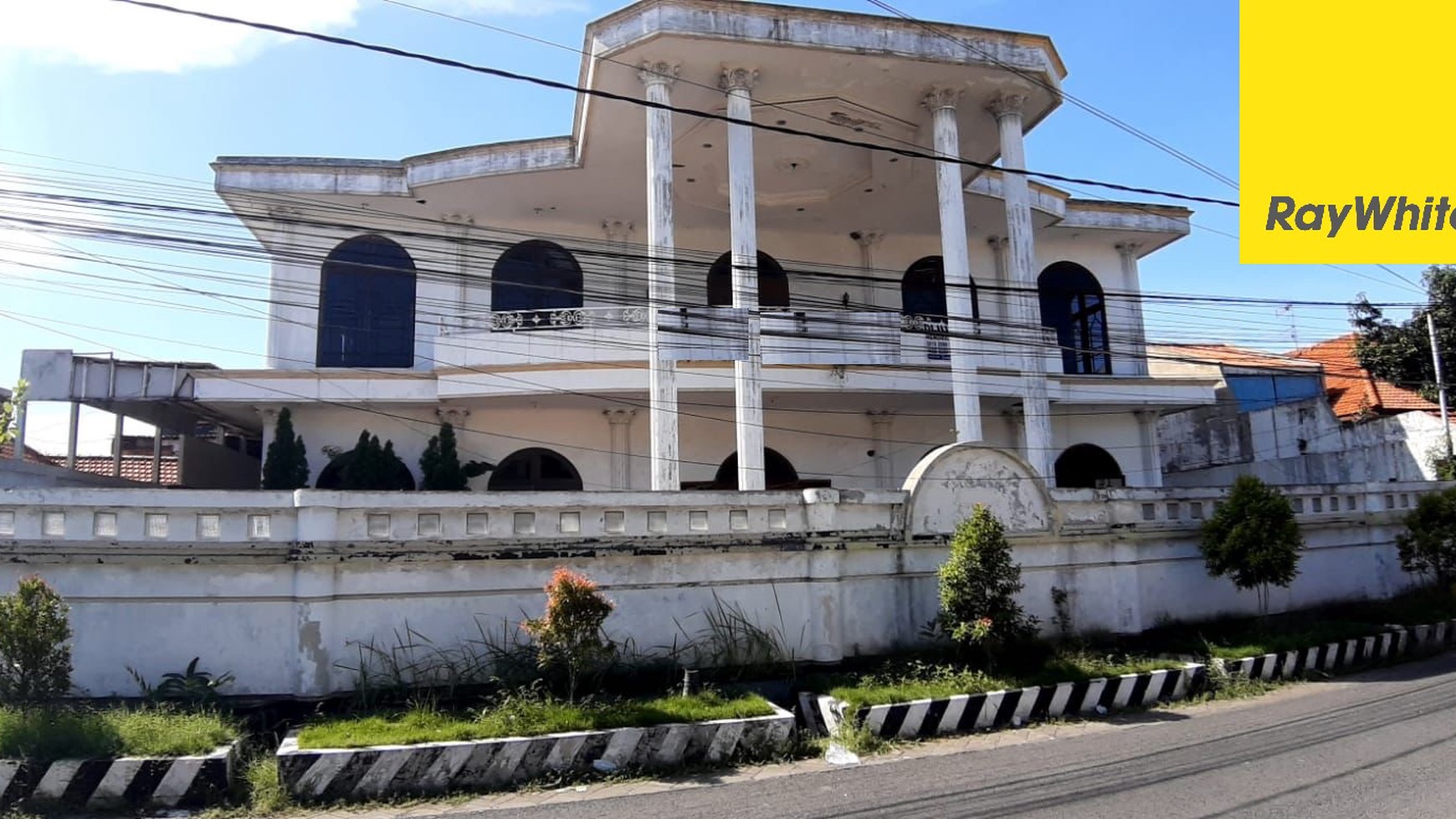 Rumah 2 lantai di Raya Mojoklangru Kidul, Gubeng