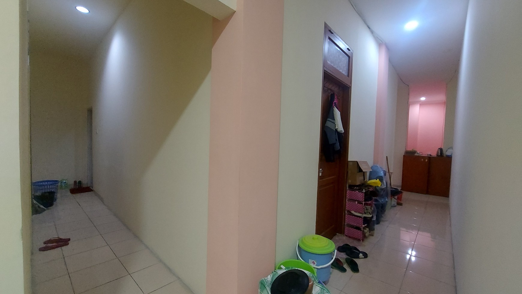 Rumah hoek dan kost 20 kamar di Rajawali Selatan, Gunung Sahari