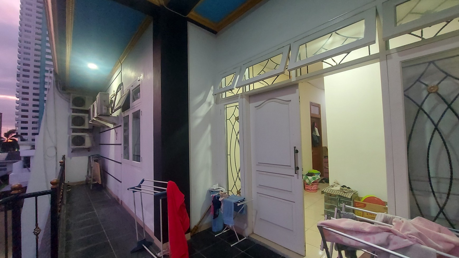 Rumah hoek dan kost 20 kamar di Rajawali Selatan, Gunung Sahari