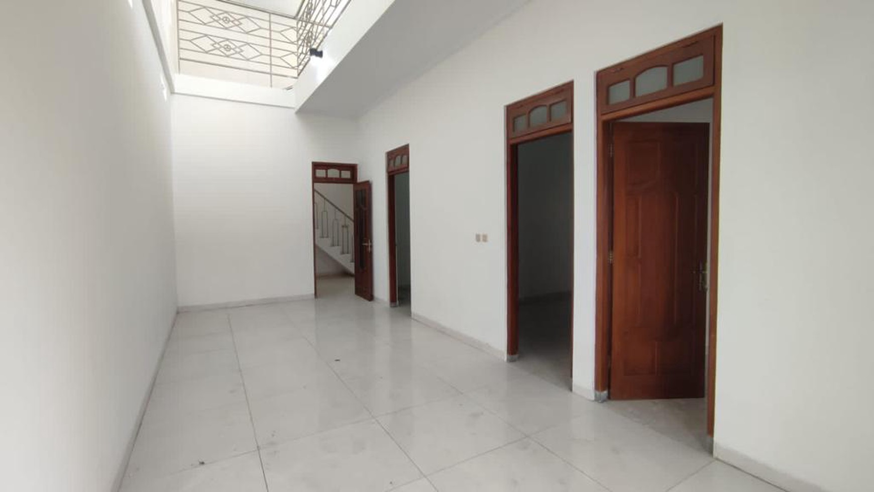 Rumah 3 Lantai Berada Di Pusat Kota Wirobrajan Yogyakarta