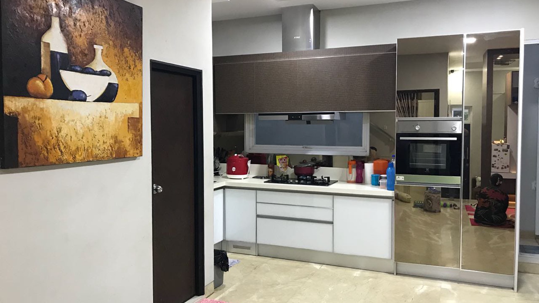 Rumah Sunter minimalis 3 lantai