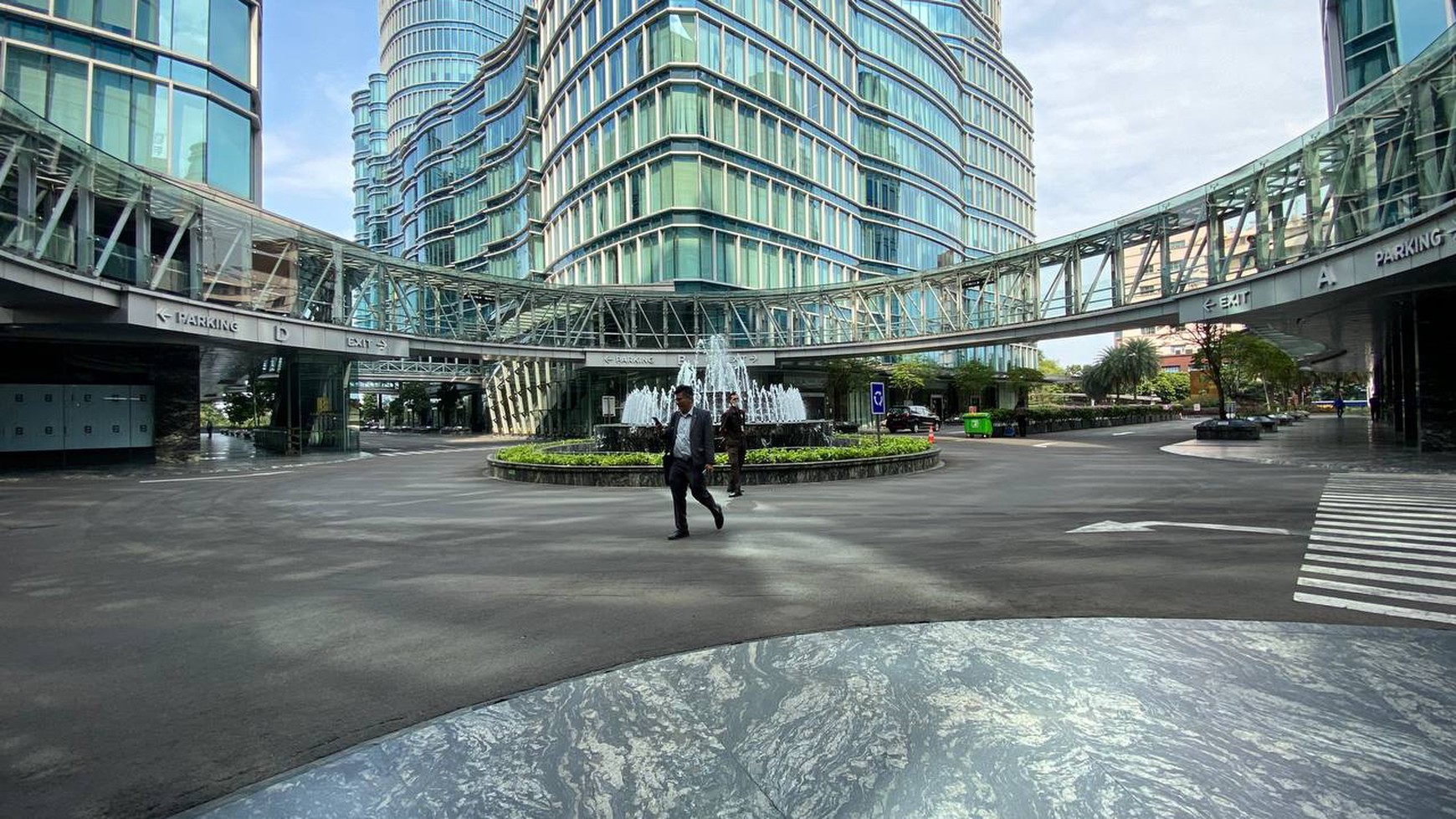 Pluit Gedung kantor dijual, lokasi penjaringan strategis dan premium