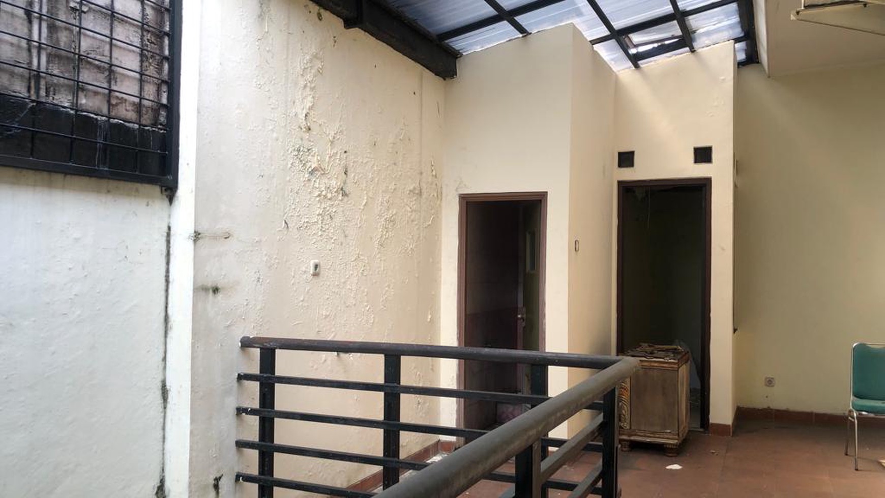 Rumah Siap Huni di Area Niaga Hijau, Pondok Indah, Jakarta Selatan 