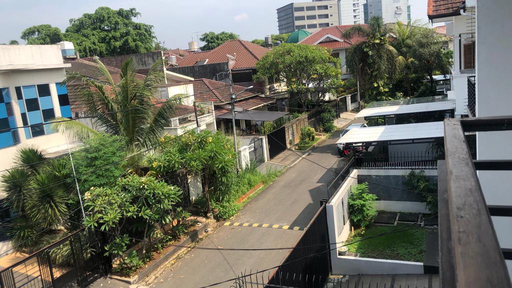 Rumah Siap Huni di Area Niaga Hijau, Pondok Indah, Jakarta Selatan 