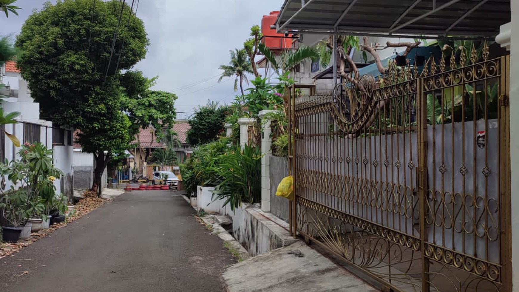 Rumah Lama Hitung Tanah lokasi bagus strategis di Kebayoran Baru, Jakarta Selatan