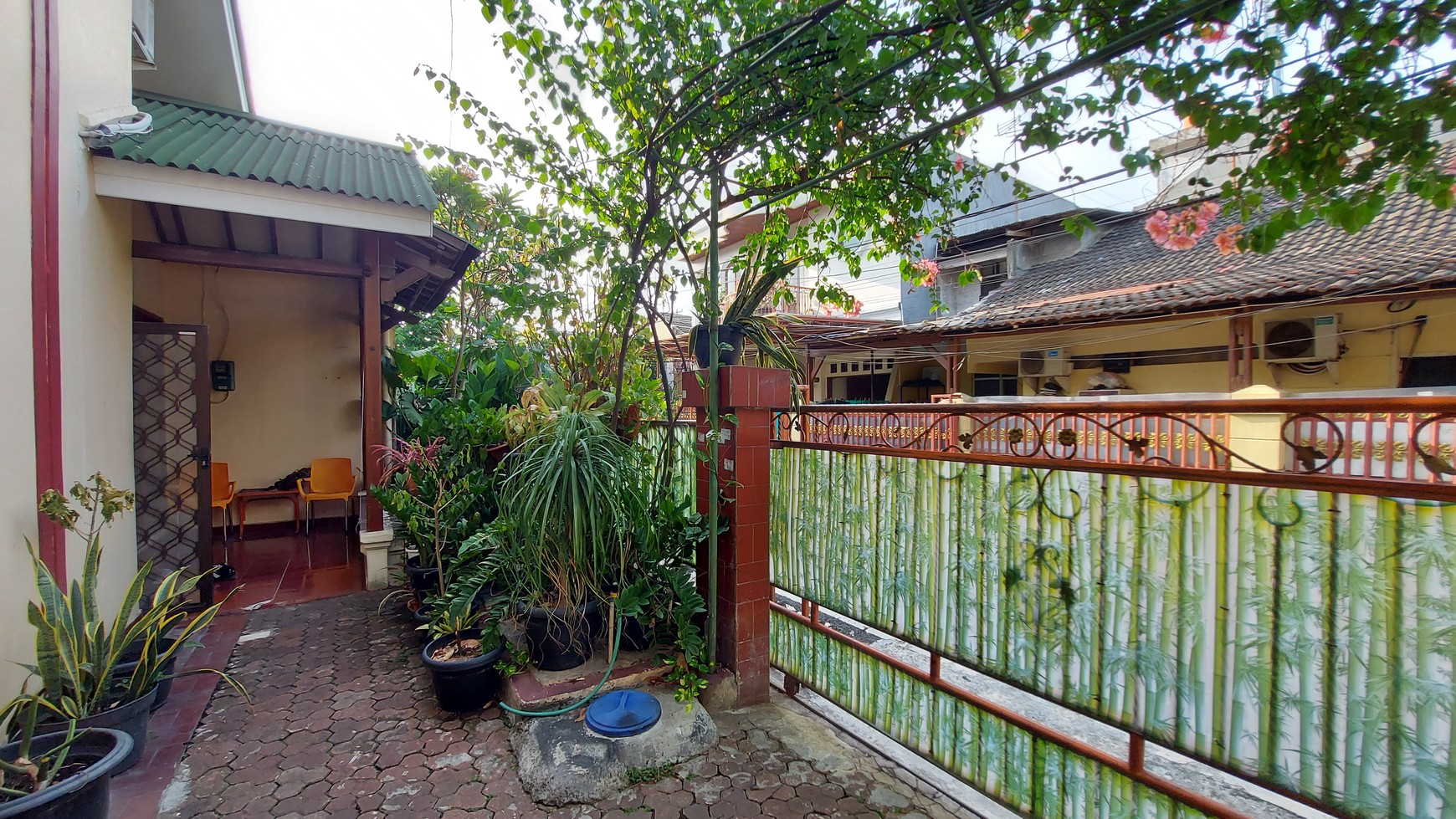 Rumah siap huni dalam Komplek Cempaka Putih Indah