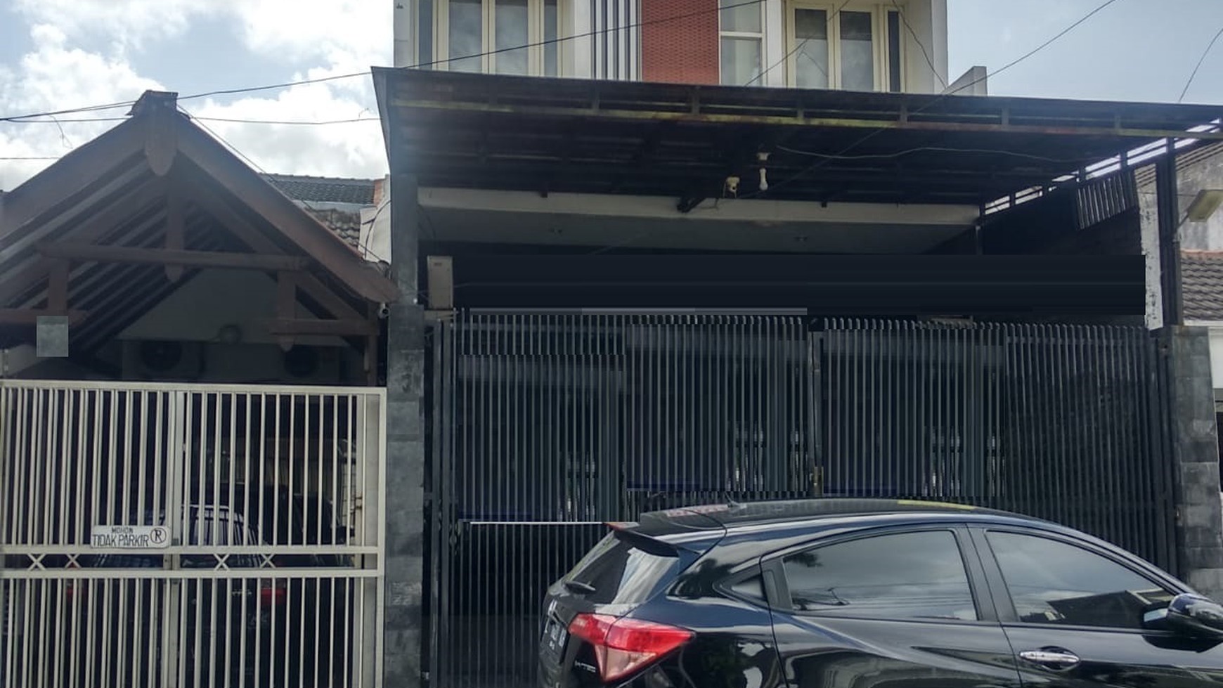 Dijual Ruko 2,5 lantai SHM di Darmo Permai Selatan Surabaya