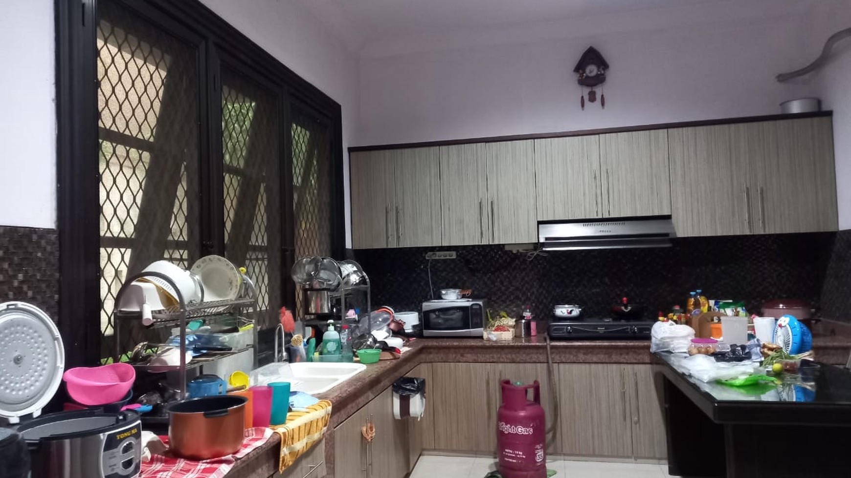 Dijual Rumah Central Park Klampis Regency- Semolowaru - Surabaya Timur - Dekat Hokky Buah MERR