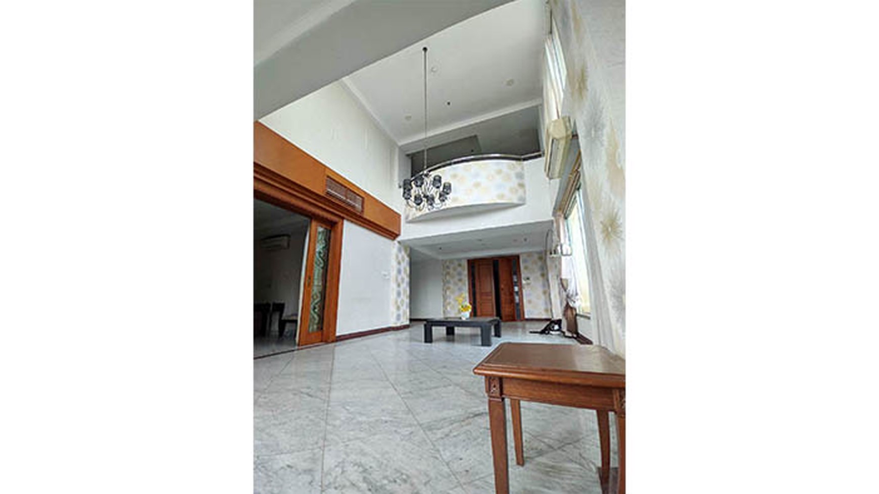 Apartemen Oasis Twr C, Senen Luas 299,20m2