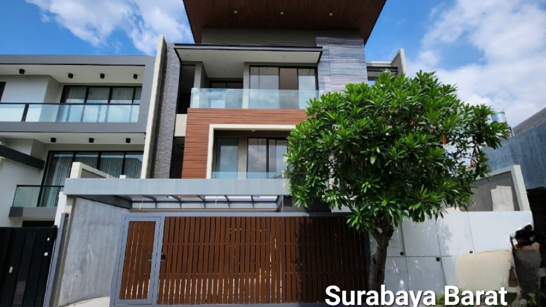 Dijual Rumah Waterfront Citraland Surabaya New SMART Teknologi SPESIAL Garasi Carport masuk 5 Mobil + PAGAR