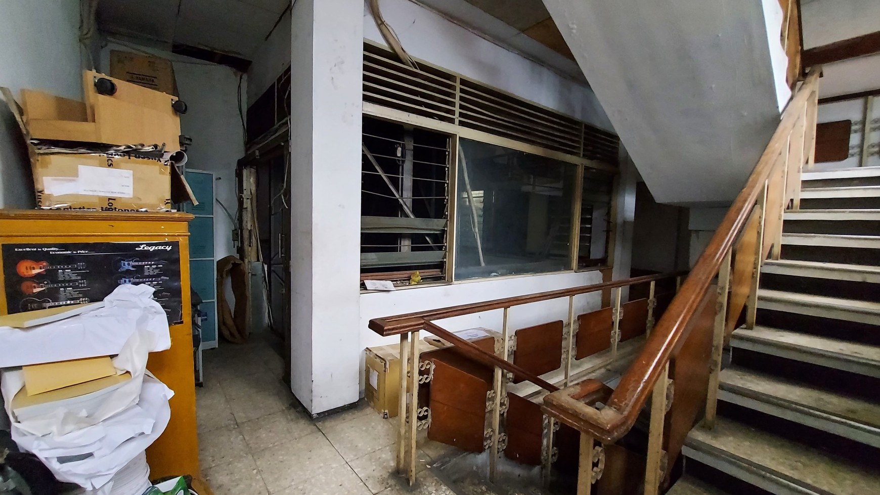 Semi gedung di Bungur Besar Raya, Gunung Sahari, Kemayoran