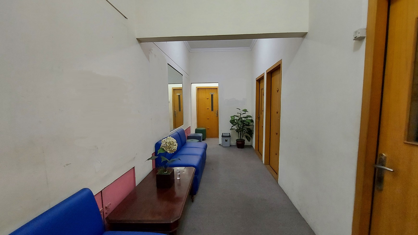Semi gedung di Bungur Besar Raya, Gunung Sahari, Kemayoran