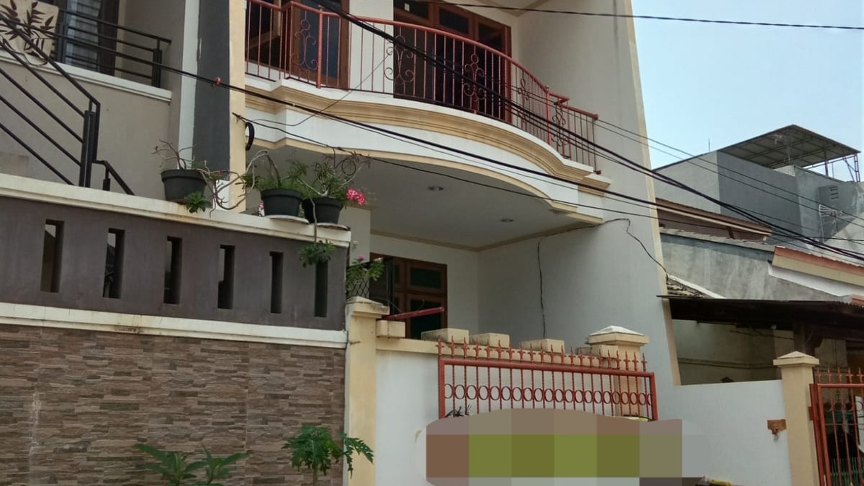 Rumah 2.5 lantai siap huni