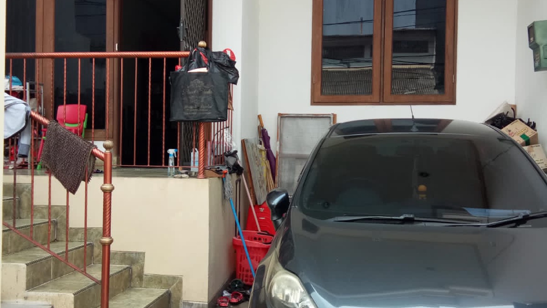 Rumah 2.5 lantai siap huni