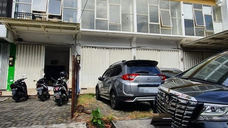 Disewakan Ruko 4 lantai Pusat Kota di Jl Embong Kemiri, Surabaya