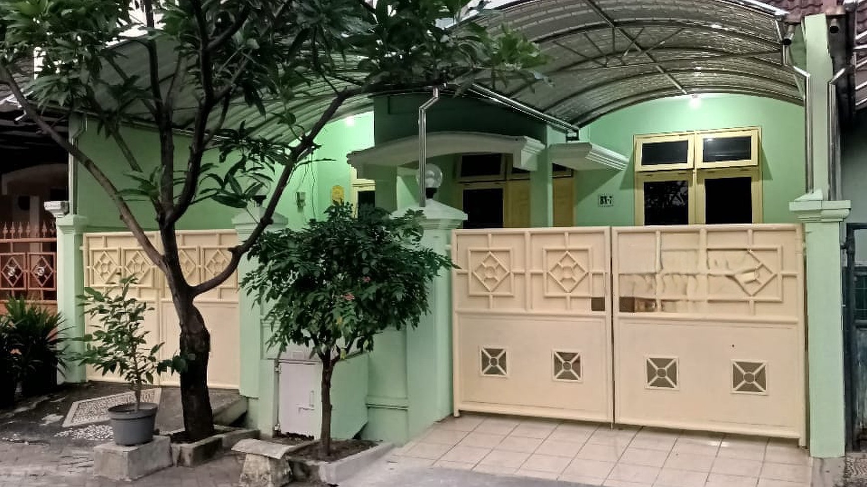 Dijual Rumah Taman Pondok Indah Wiyung Surabaya Barat - K.Tidur 4 - Siap Huni 