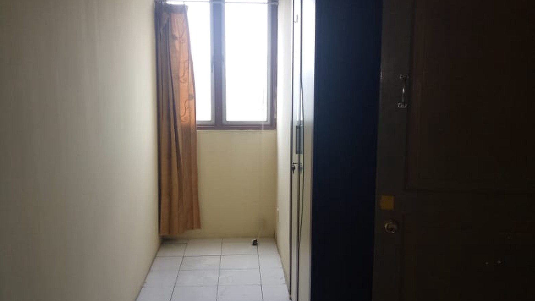 Unit Apartemen WGP lantai 26,semi furnished, Harga Nego di Kelapa Gading Jakarta Utara.