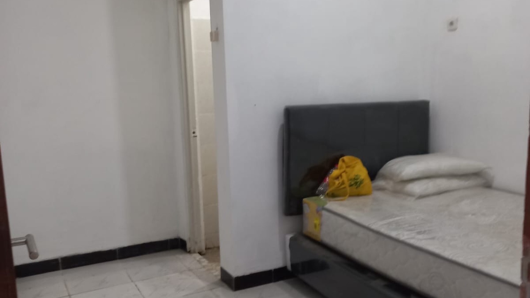 Dijual Rumah Kos 24 Kamar - Jalan Gayung Kebonsari Tengah - Surabaya Selatan - Bangunan Baru 2 Lantai