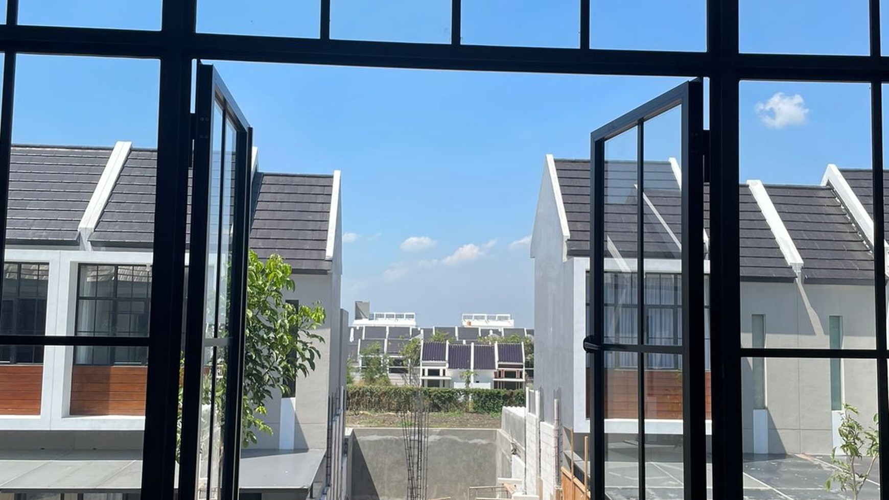 Dijual Rumah Grand Sunrise Menganti - New Baru 1 Lantai - dekat Wiyung, Pakuwon Mall Surabaya Barat