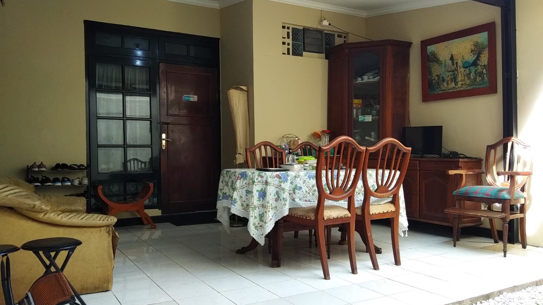 Dijual Rumah di Blok E Cinere Depok 