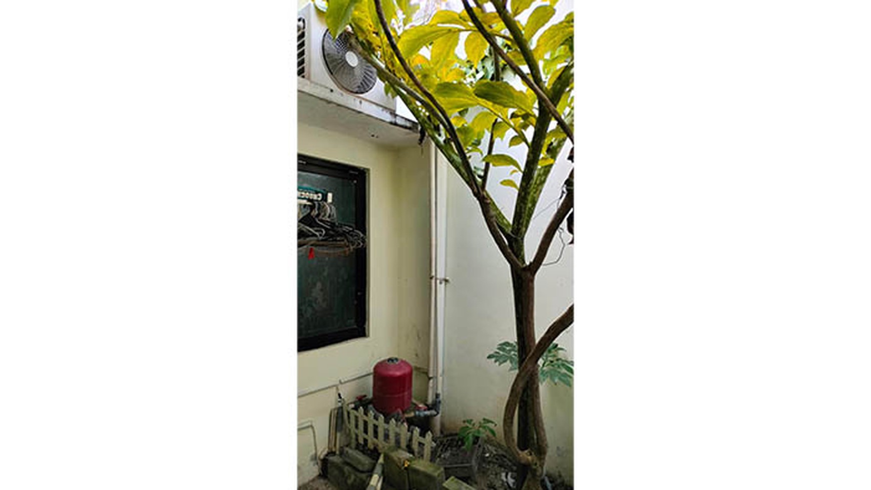 Rumah Perum Gatsu Kencana, Denpasar Luas 100m2