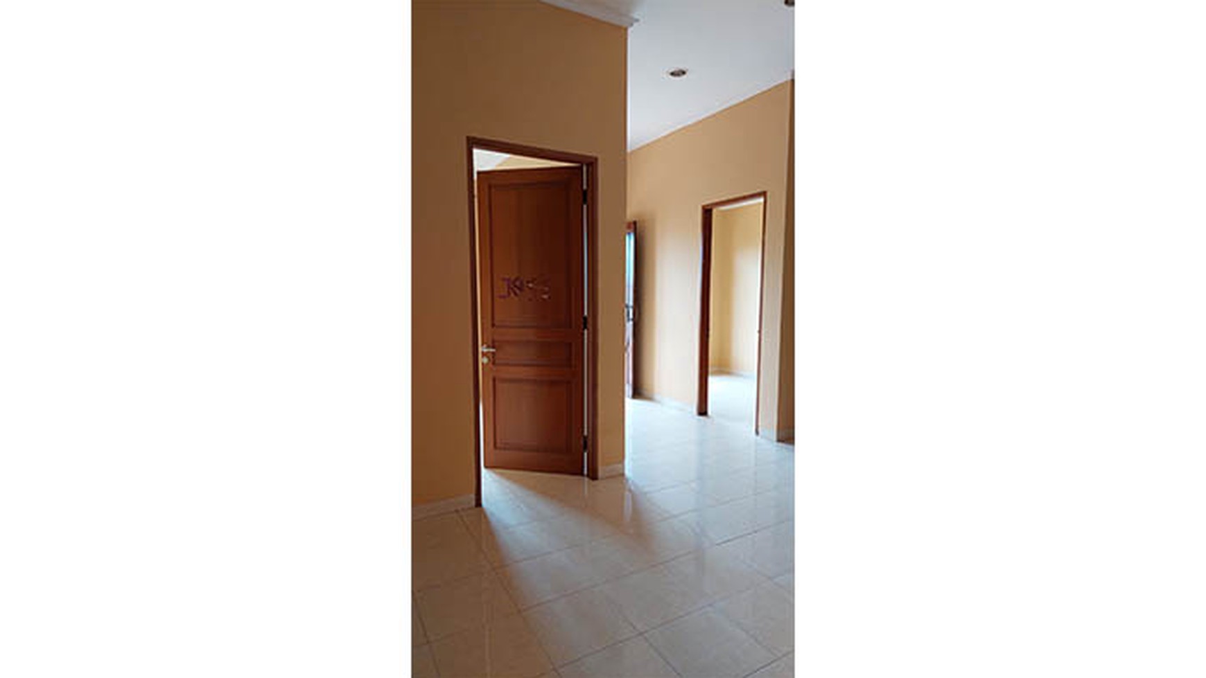 Rumah Mitra Gading Villa, Kelapa Gading Luas 7x15m2