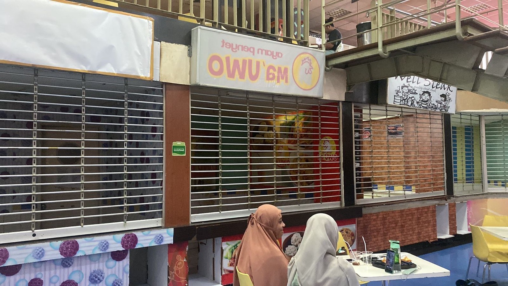Detos kios foodcourt lantai 2 jual cepat
